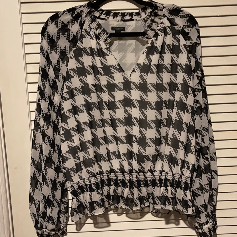 Brand New- Ann Taylor Blouse-Black & Creme